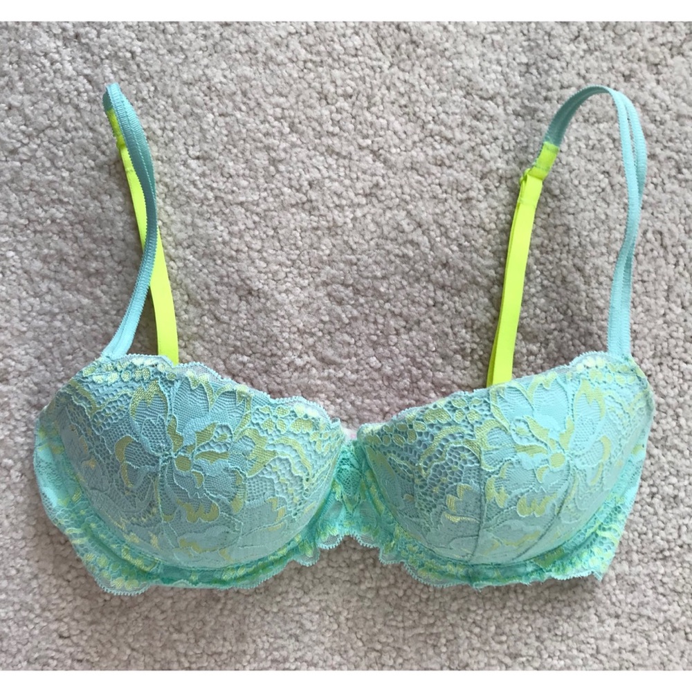 ❤️2/$30❤️ PINK 32D Date Push-up Bra